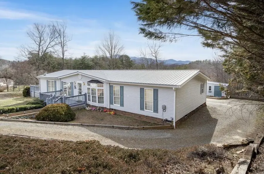 283 Bobcat Lane, Warne, NC 28909 - #2