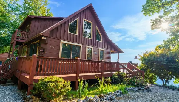 1300 Timberwood Drive, Marble, NC 28905