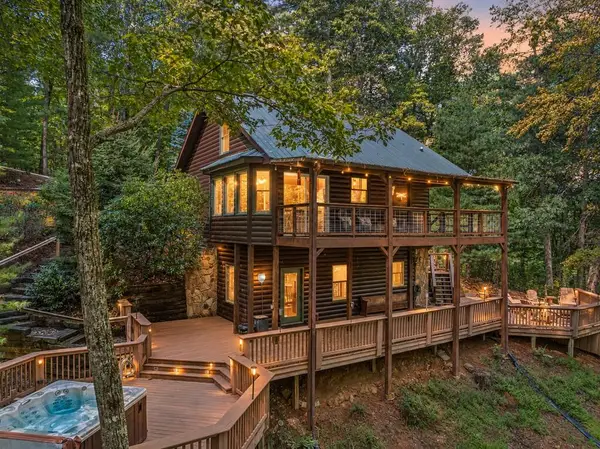 166 Walnut Mountain Court, Ellijay, GA 30536