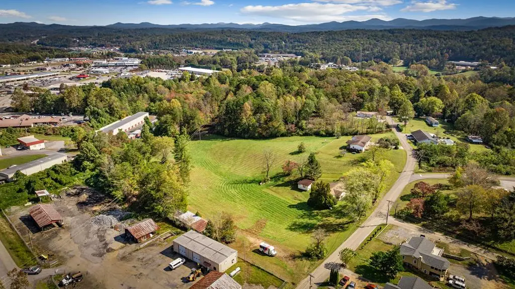 121 Orchard Boulevard, Blue Ridge, GA 30513 - #1