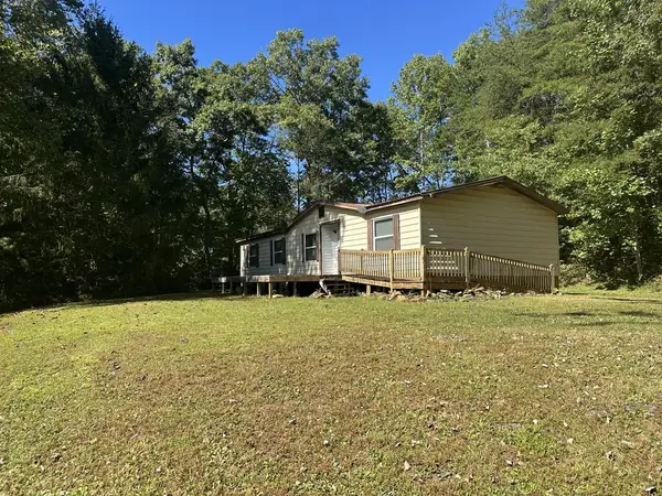 344 Avery Scroggs Road, Hayesville, NC 28904