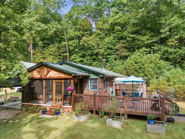 1245 Muskrat Creek Road, Hayesville, NC 28904