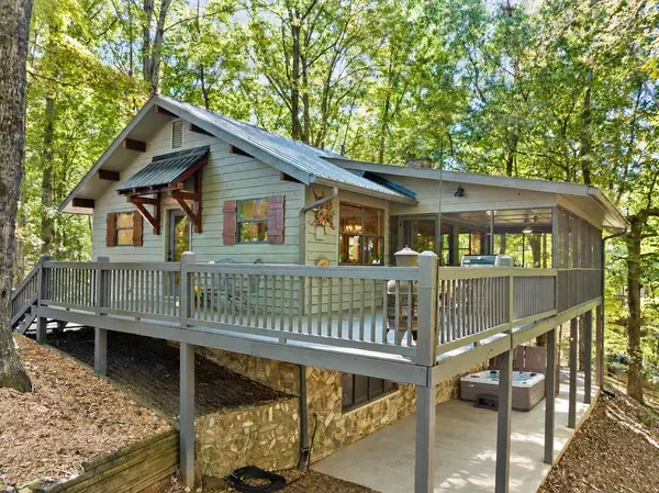 1052 Green Ridge Road, Blue Ridge, GA 30513