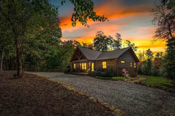 329 Autumn Ridge Drive, Mineral Bluff, GA 30559