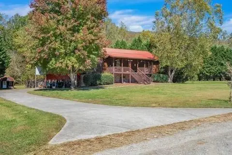 32 W Mountain Meadows Drive W, Hayesville, NC 28904