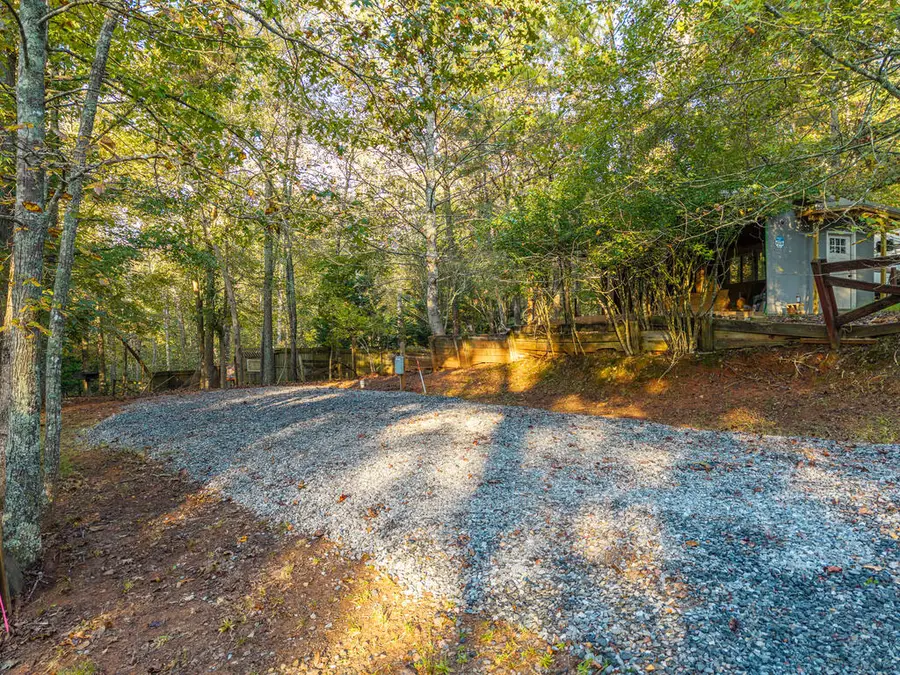 43 10th Street, Ellijay, GA 30540 - #2