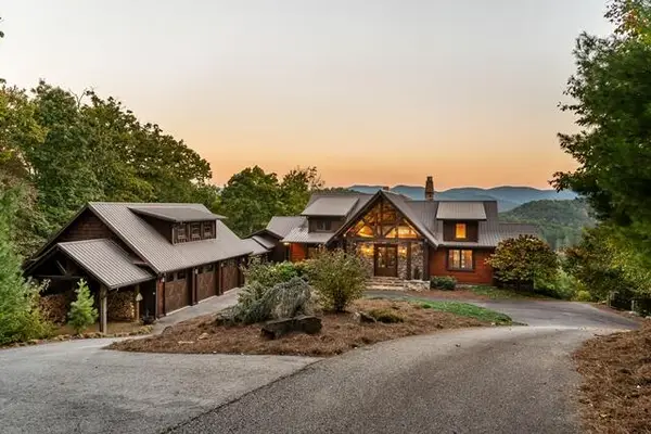 888 Wolf Creek Lane, Blairsville, GA 30512