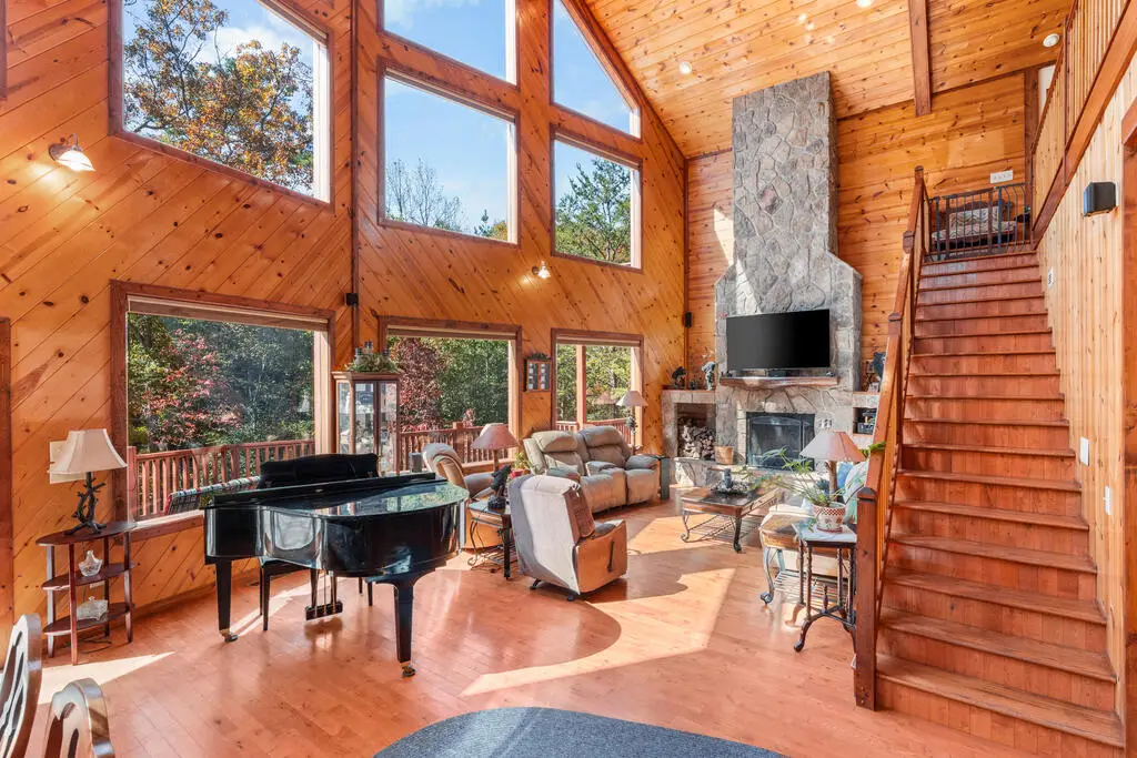 570 Duck Gap, Blairsville, GA 30512 - #1