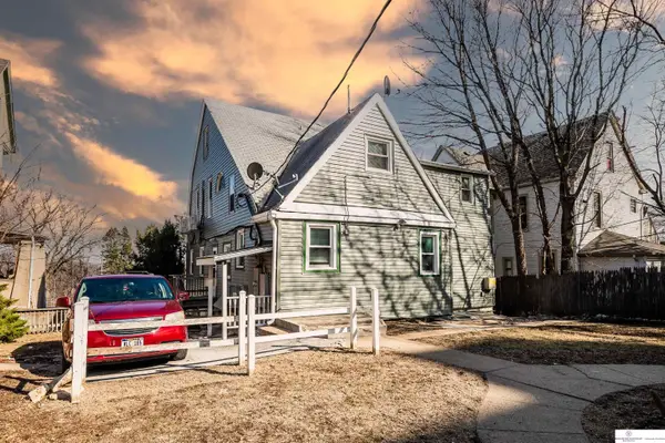 1526 S 29 Street, Omaha, NE 68105