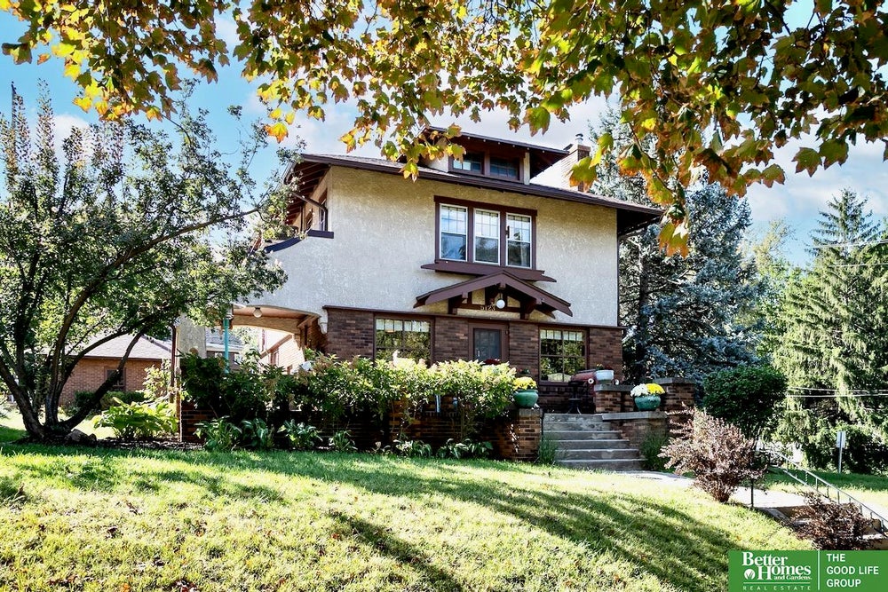 5123 Underwood Avenue, Omaha, NE 68132 BHGRE