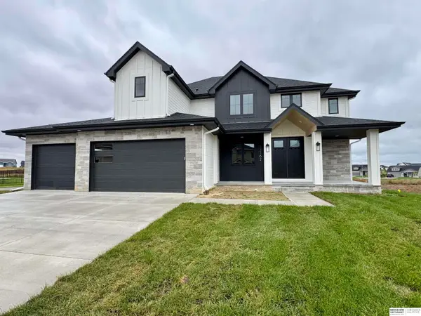 12362 Fenwick Street, Papillion, NE 68046