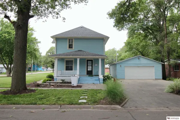 611 Juniper Avenue, Crete, NE 68333