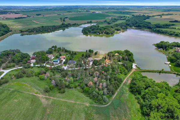 7130 N Lakeside Lane, Adams, NE 68301