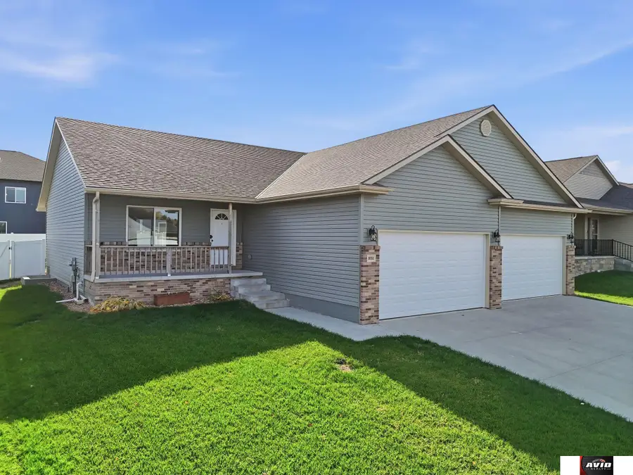 10111 White Pine Road, Lincoln, NE 68527 - Image #2