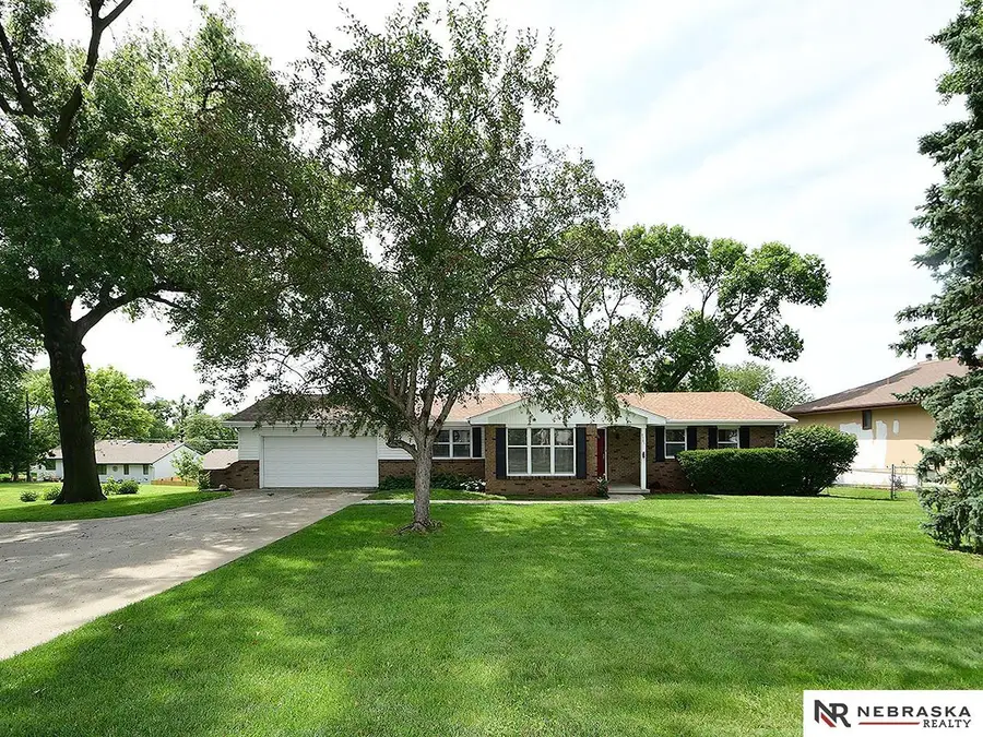 9345 Blondo Street, Omaha, NE 68134 - Image #3