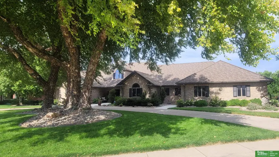 900 Saint Andrews Court, York, NE 68467 - #2