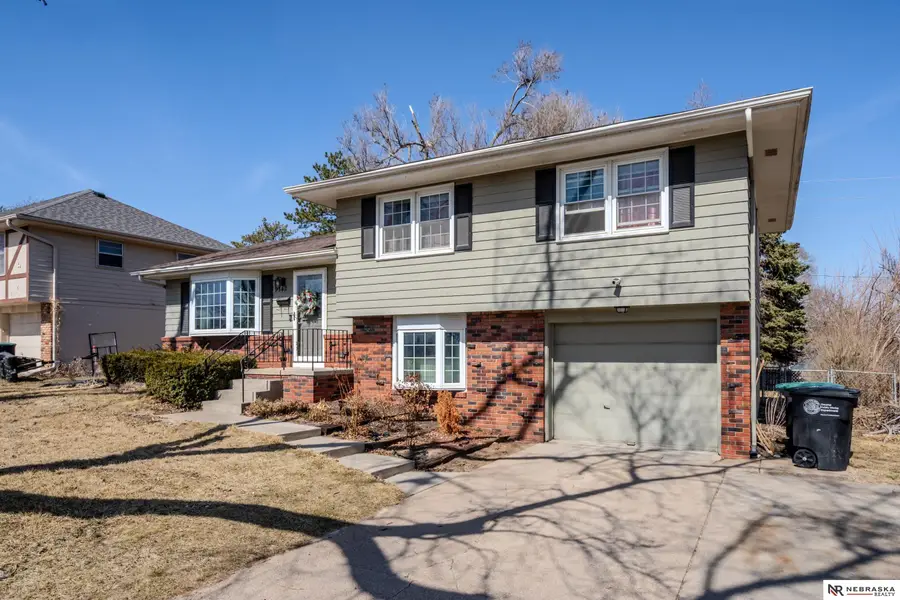 9342 Corby Street, Omaha, NE 68134 - Image #2