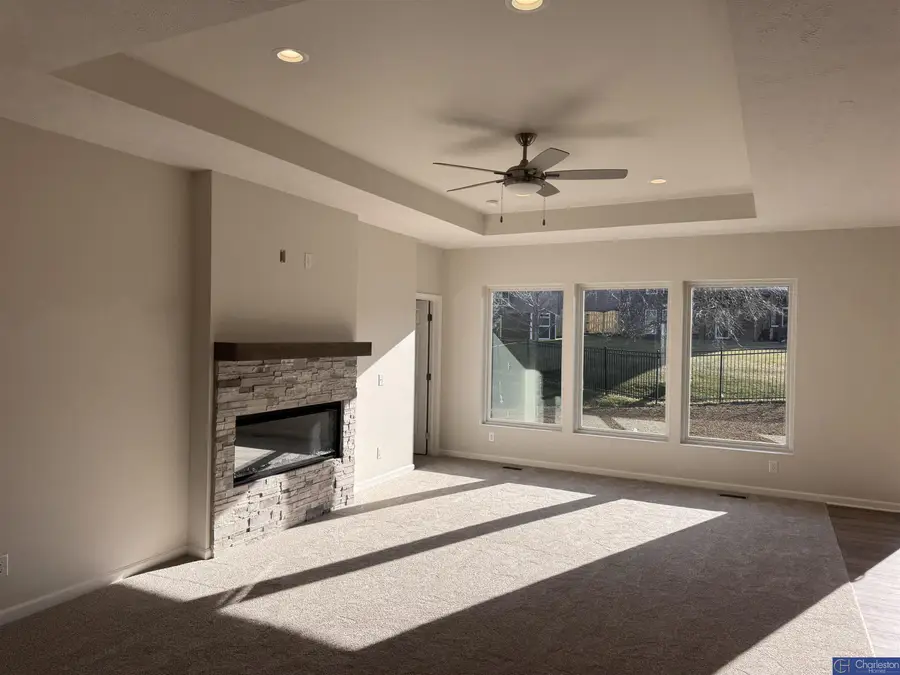 4369 Lookingglass Drive, Bellevue, NE 68123 - Image #2