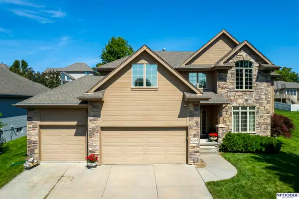 10208 Edna Street, La Vista, NE 68128