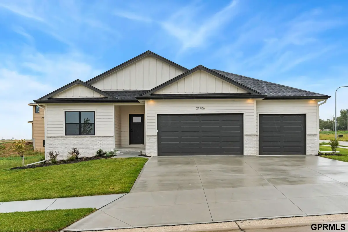 21706 Parkview Drive, Gretna, NE 68028 - Image #1