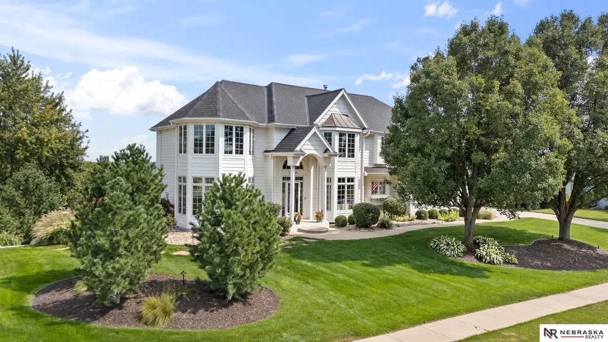 20009 Elkhorn Ridge Drive, Omaha, NE 68022 - #1