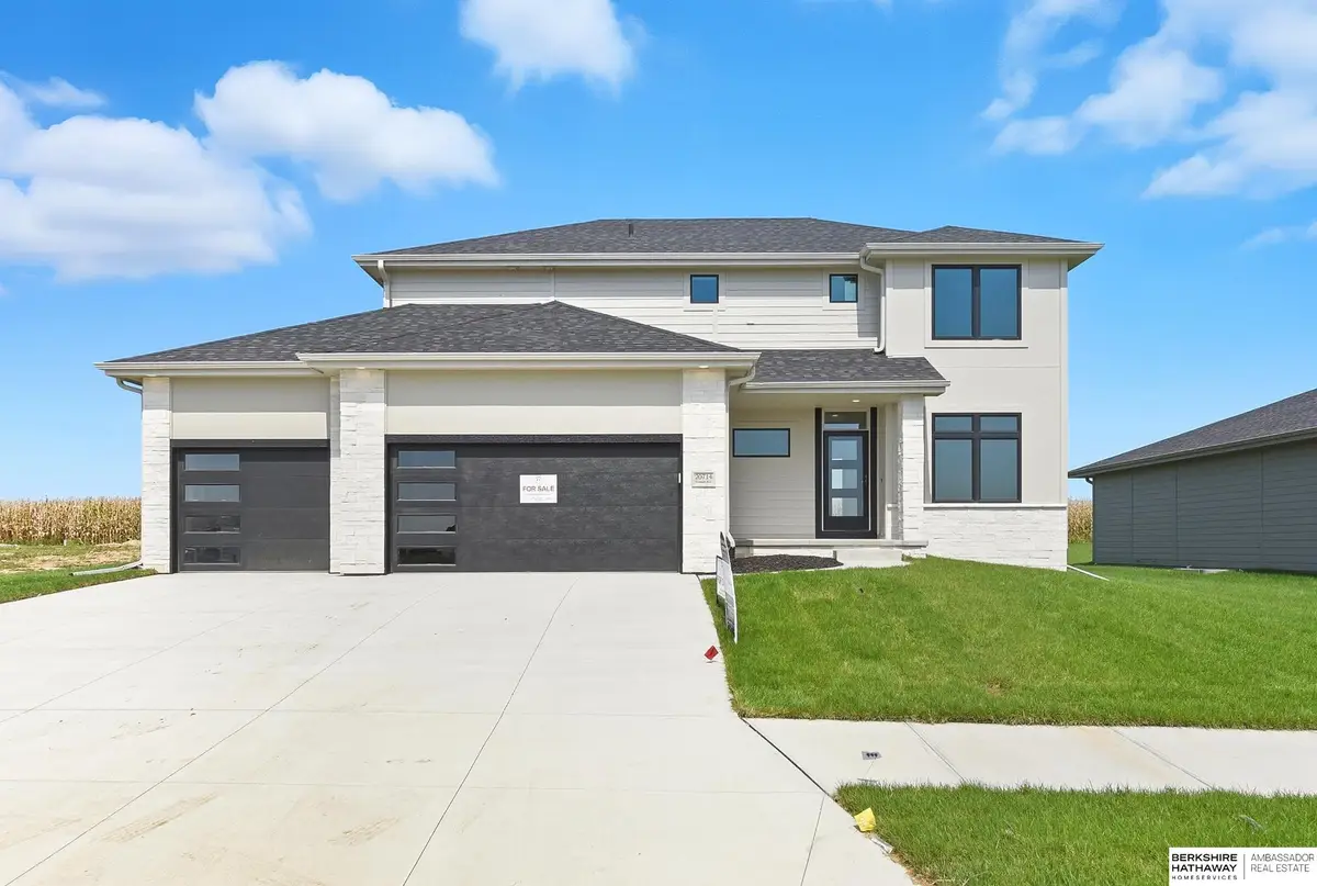 20714 Vernon Avenue, Elkhorn, NE 68022 - Image #1