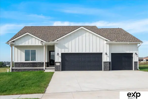 19120 Murray Trail, Gretna, NE 68028
