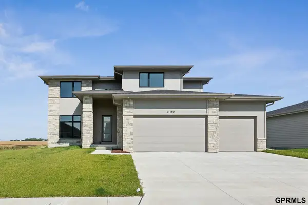 21150 Hartman Avenue, Elkhorn, NE 68022