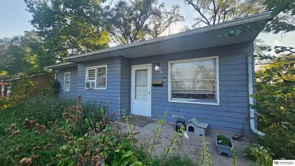 5214 N 37th Avenue, Omaha, NE 68111