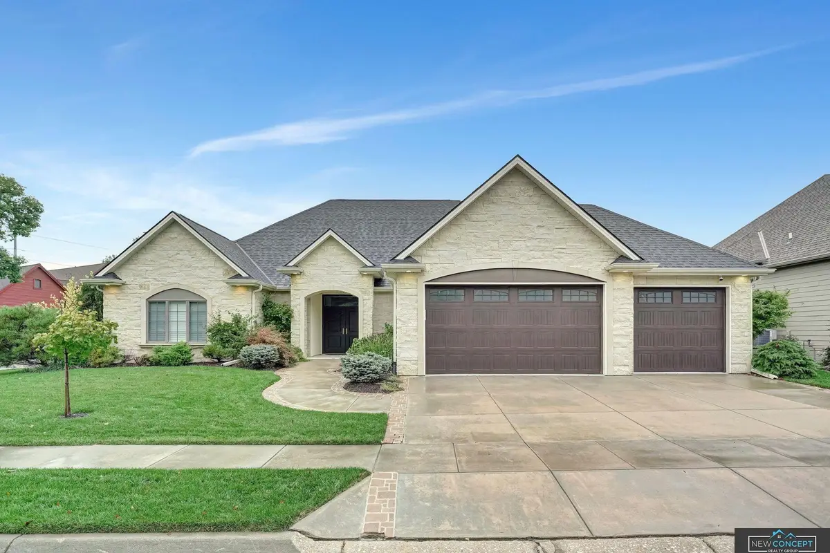 4701 Hawthorne Drive, Lincoln, NE 68516 - Image #1