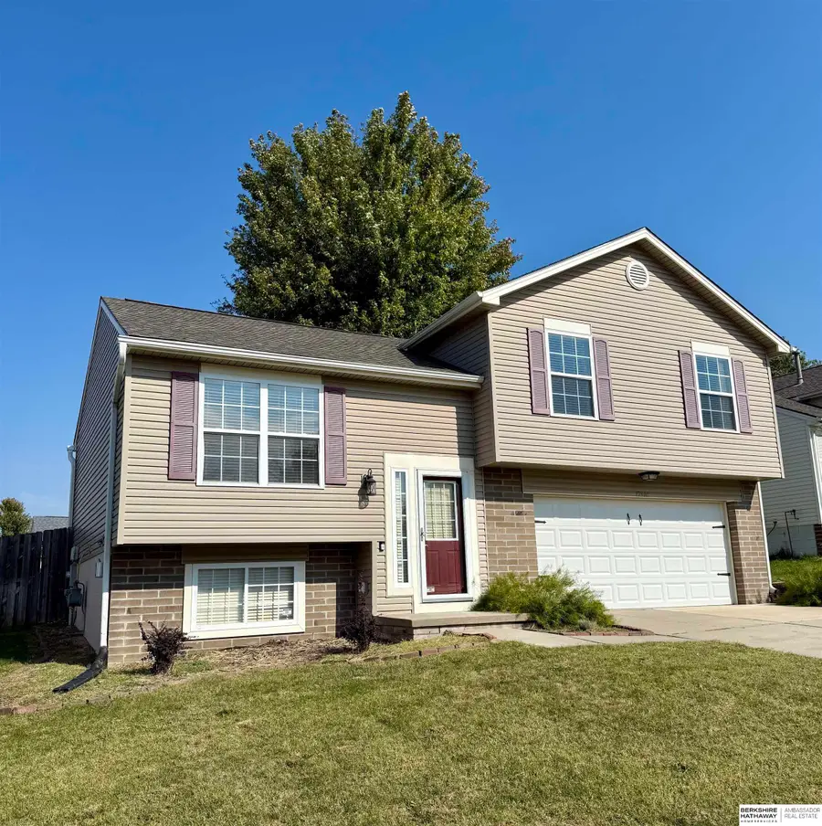 17840 Josephine Street, Richland Vii, NE 68136 - Image #2