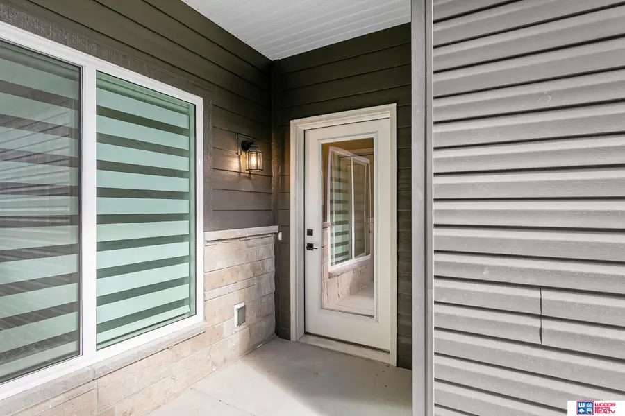 10660 Majestic Lane, Lincoln, NE 68527 - Image #2