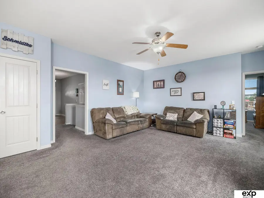 10623 S 110th Avenue, Papillion, NE 68046 - #2