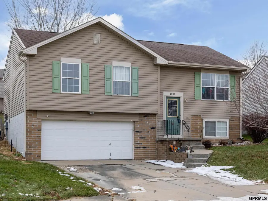 7905 Bauman Avenue, Omaha, NE 68122 - Image #2