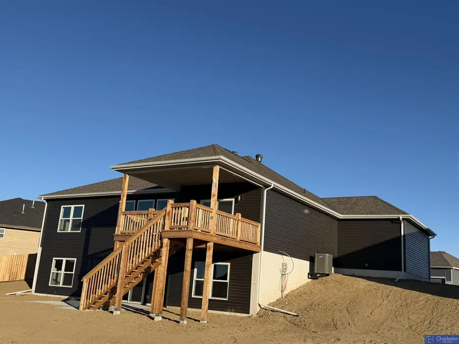 11904 S 118th Street, Papillion, NE 68046 - Image #2