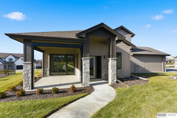 2302 S 176th Court, Omaha, NE 68130