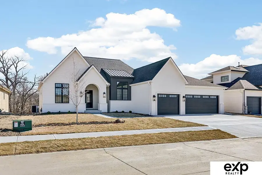 19905 V Street, Omaha, NE 68135 - #2