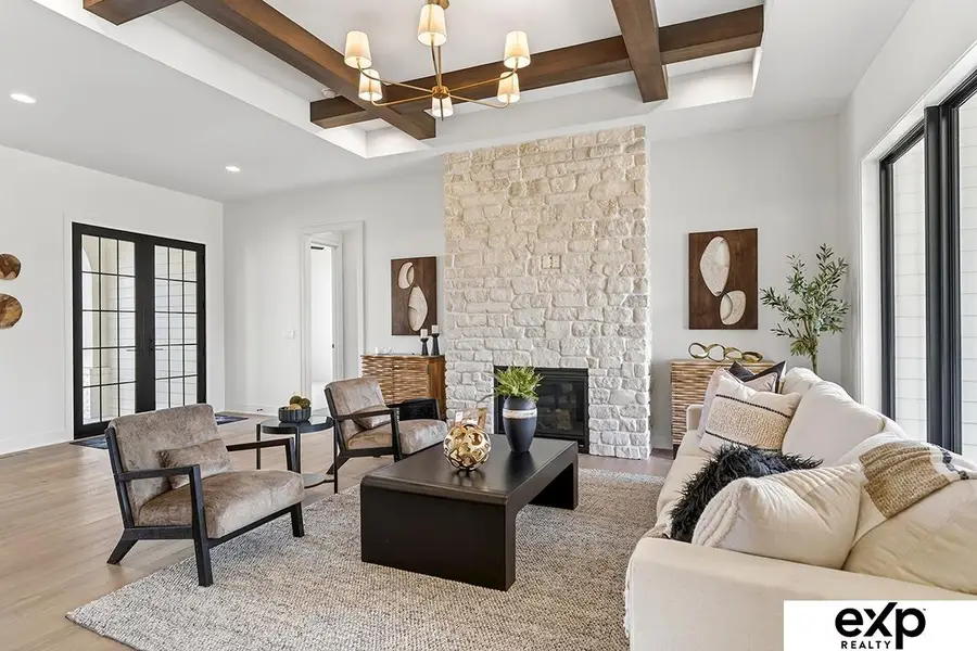 19905 V Street, Omaha, NE 68135 - #3