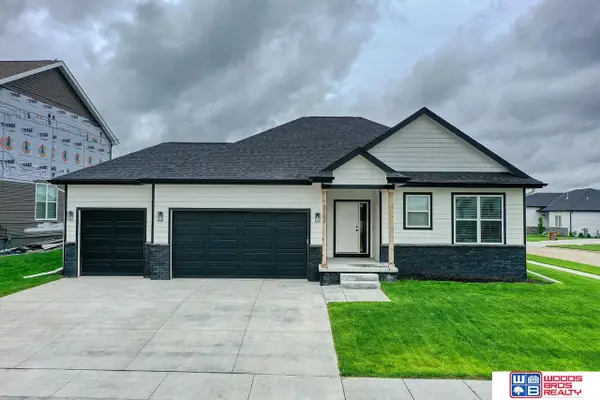 3103 Greta Drive, Roca, NE 68430