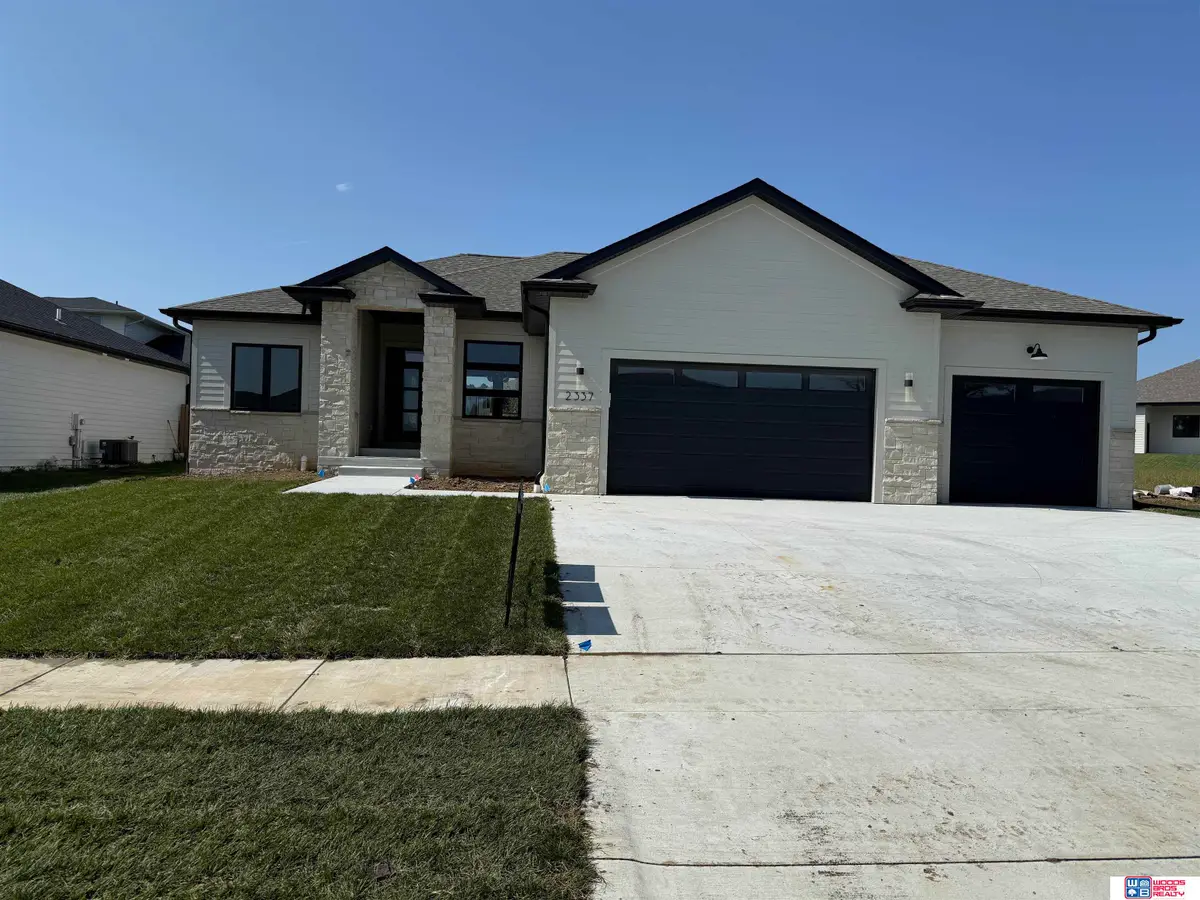 2337 S 89th Street, Lincoln, NE 68520 - Image #1