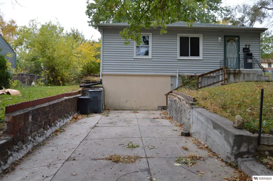 77 Country Club Road, Ralston, NE 68127 - Image #3