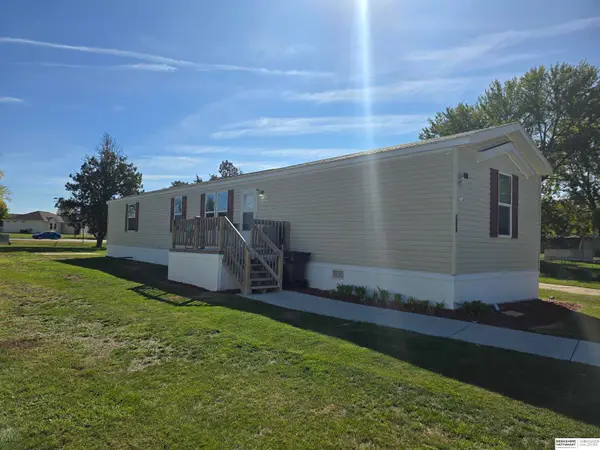 1952 SW 12th Street, Lincoln, NE 68522