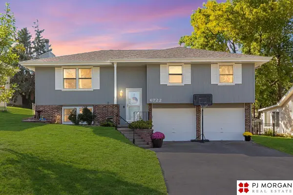 6722 S 75 Street, Ralston, NE 68127