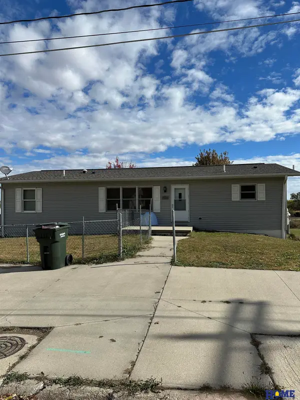 1502 Spruce Street, Wahoo, NE 68066