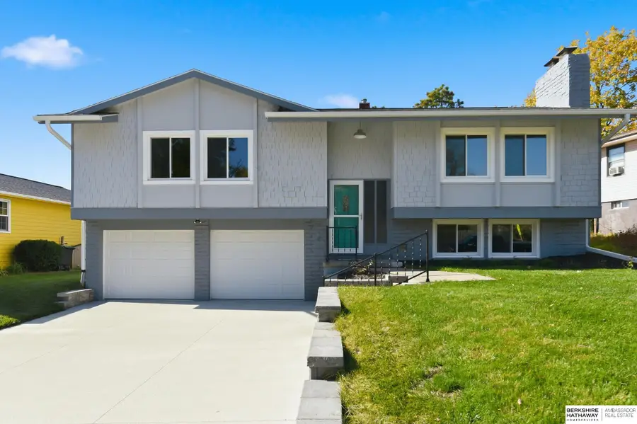 5112 Parkview Drive, Omaha, NE 68134 - Image #2