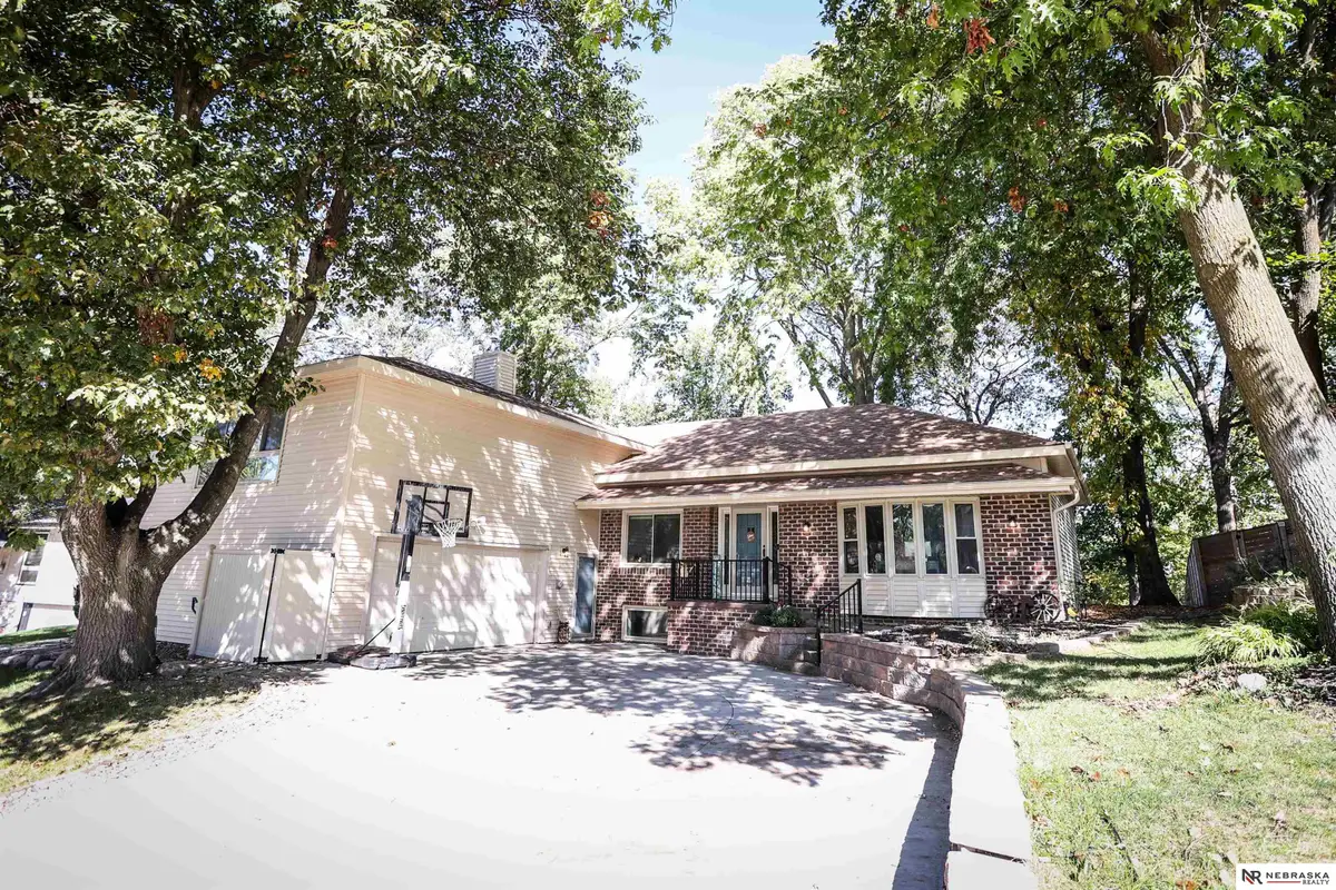 601 N Martin Drive, Bellevue, NE 68005 - Image #1