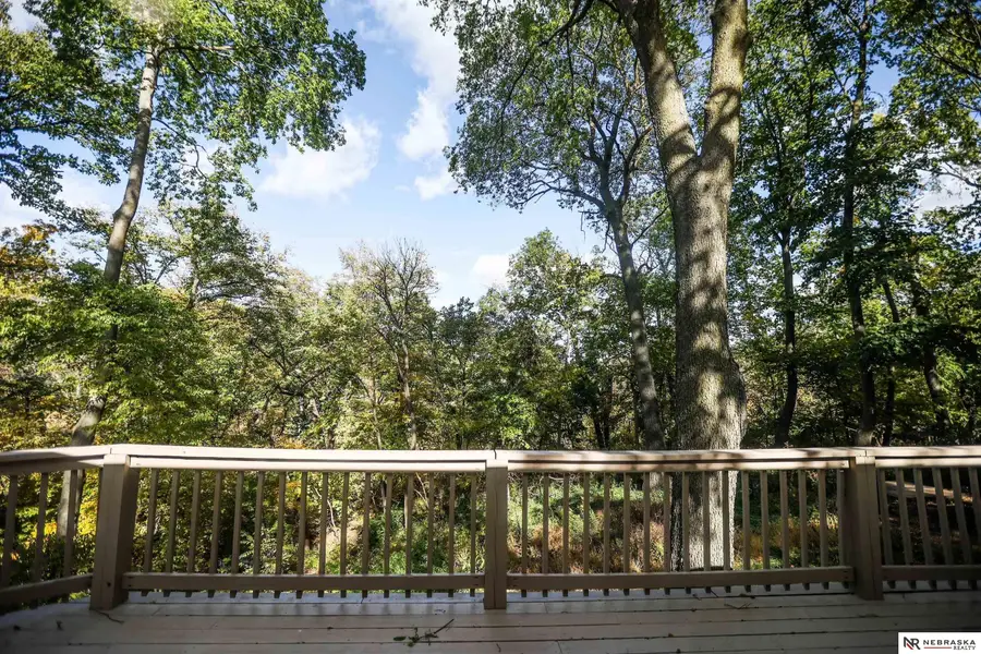 601 N Martin Drive, Bellevue, NE 68005 - Image #2