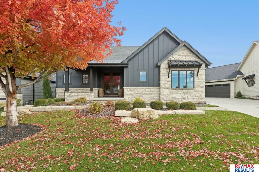 21967 Brookside Avenue, Chicago, NE 68022 - Image #2