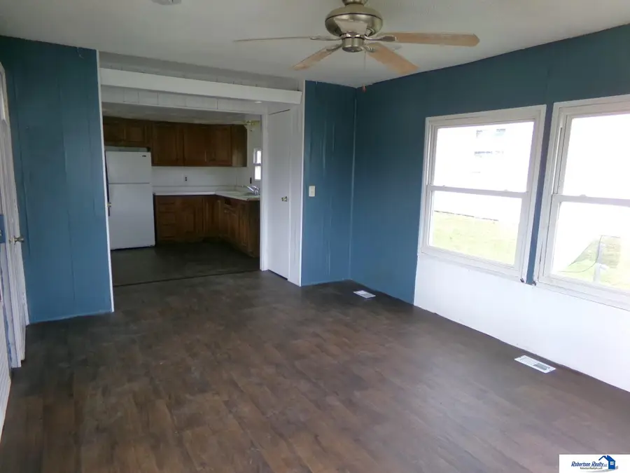 2409 Arapahoe Trail, Beatrice, NE 68310 - Image #2