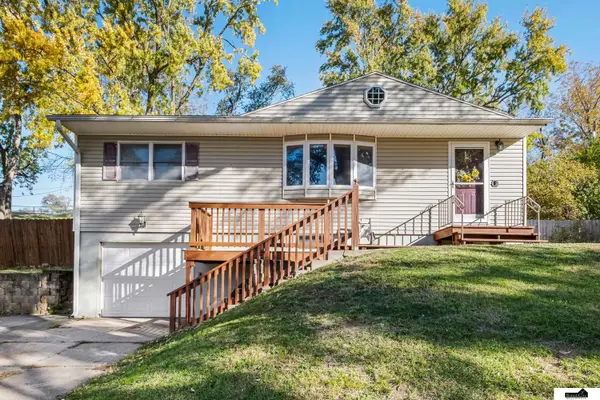 105 Chevro Lane, Bellevue, NE 68005